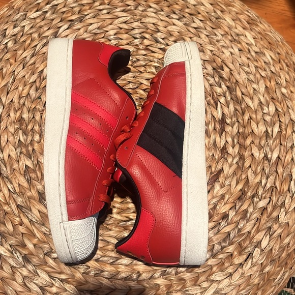 ADIDAS SUPERSTAR II MEN'S SIZES 8 NEW / RED LEATHER GOLD EMBLEM D74391 - Picture 3 of 12